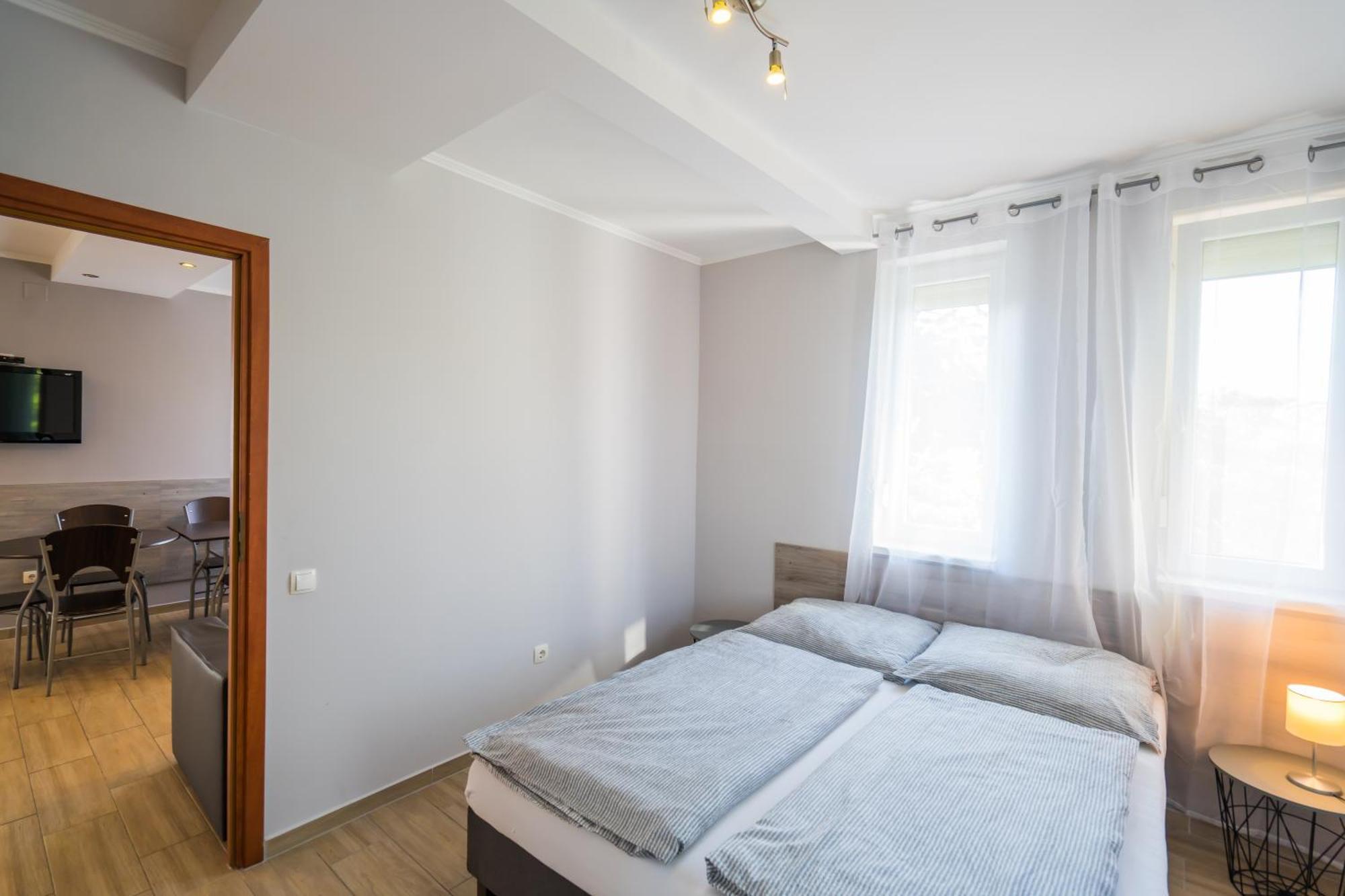 Riviera Apartmanhaz Siofok Exterior photo