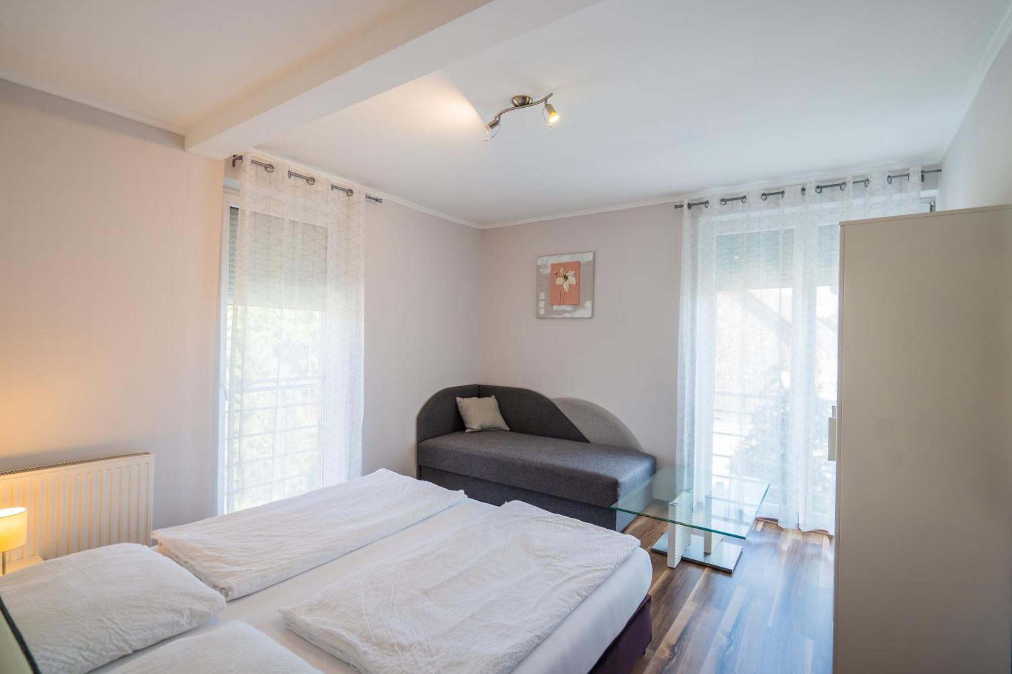 Riviera Apartmanhaz Siofok Exterior photo
