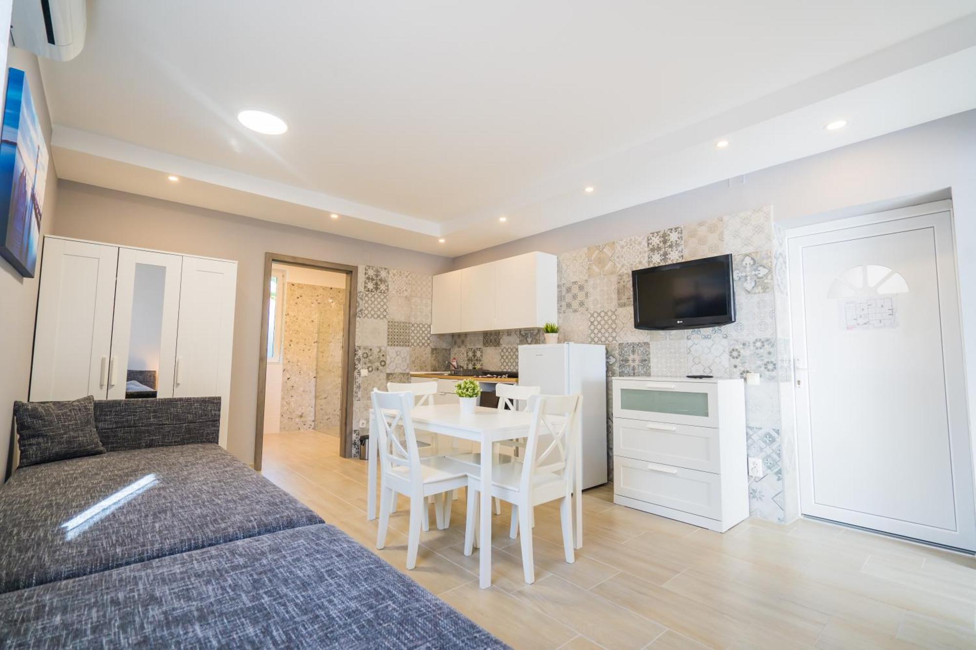 Riviera Apartmanhaz Siofok Exterior photo