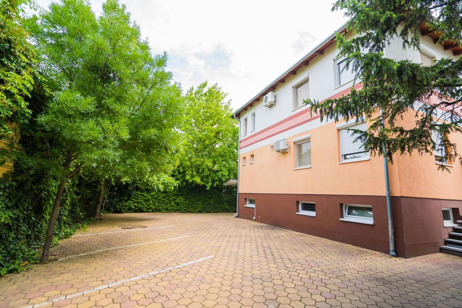Riviera Apartmanhaz Siofok Exterior photo
