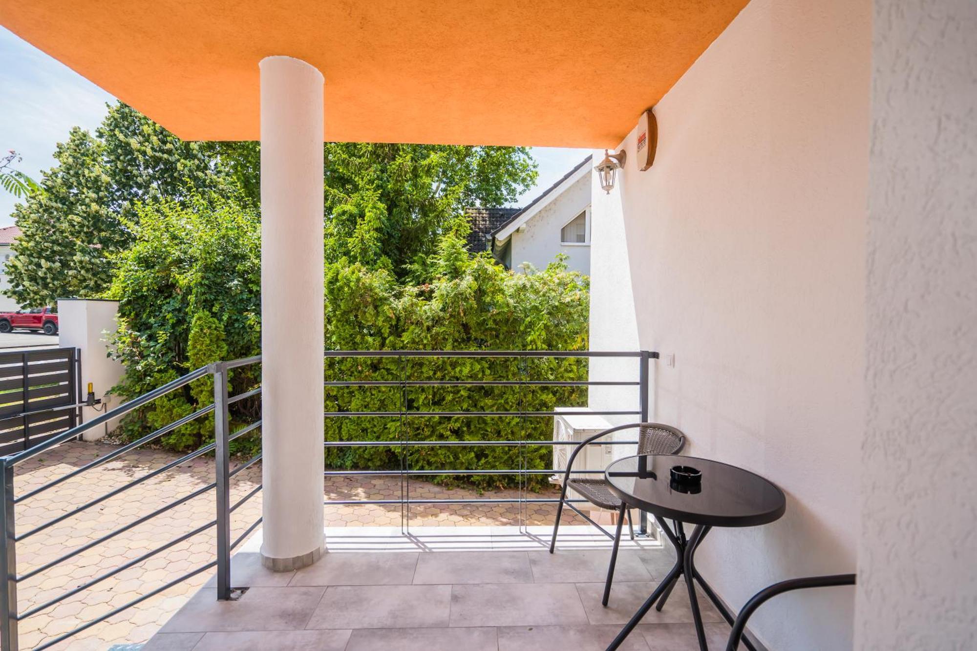 Riviera Apartmanhaz Siofok Exterior photo