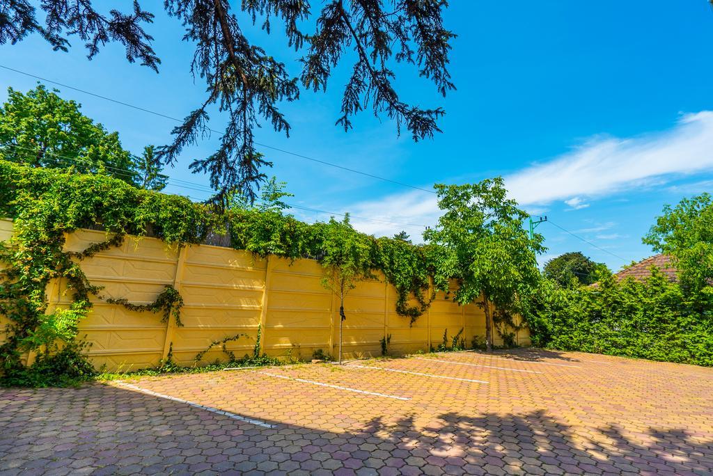Riviera Apartmanhaz Siofok Exterior photo